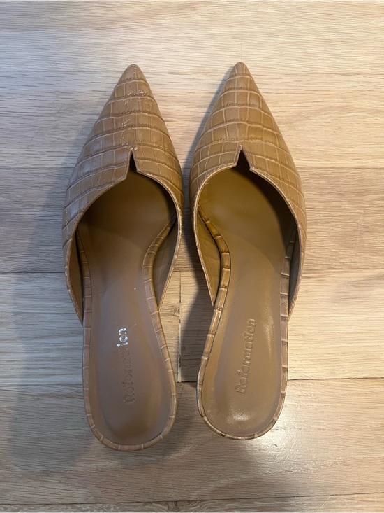 Reformation Shoes - Reformation Tan Croc-Embossed Pointed-Toe Slide Mules